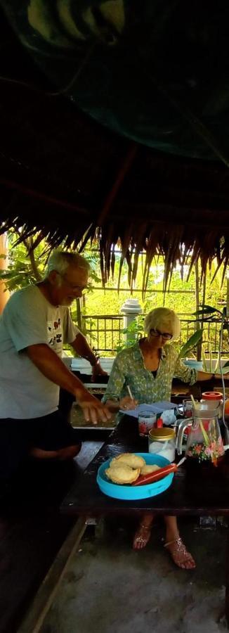 Raja Ampat Sandy Guest House Saonek المظهر الخارجي الصورة