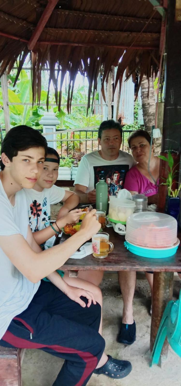 Raja Ampat Sandy Guest House Saonek المظهر الخارجي الصورة