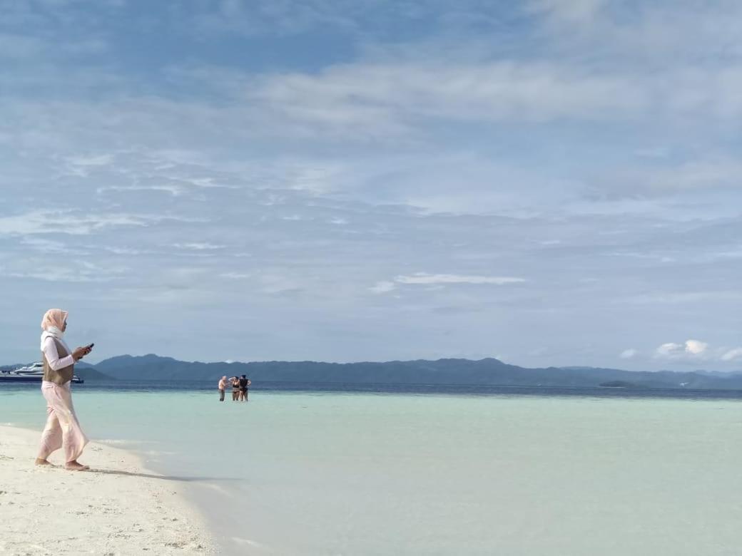 Raja Ampat Sandy Guest House Saonek المظهر الخارجي الصورة